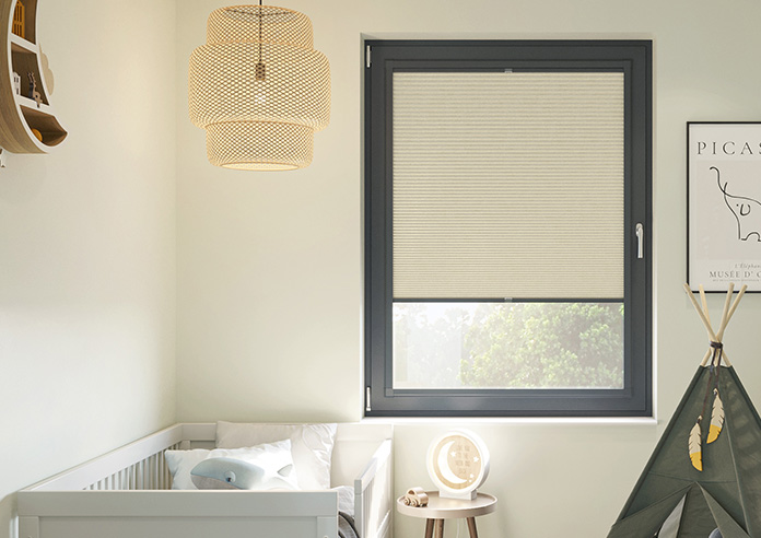 Wisps (Blackout), Varden - Perfect Fit Blind - Image 3